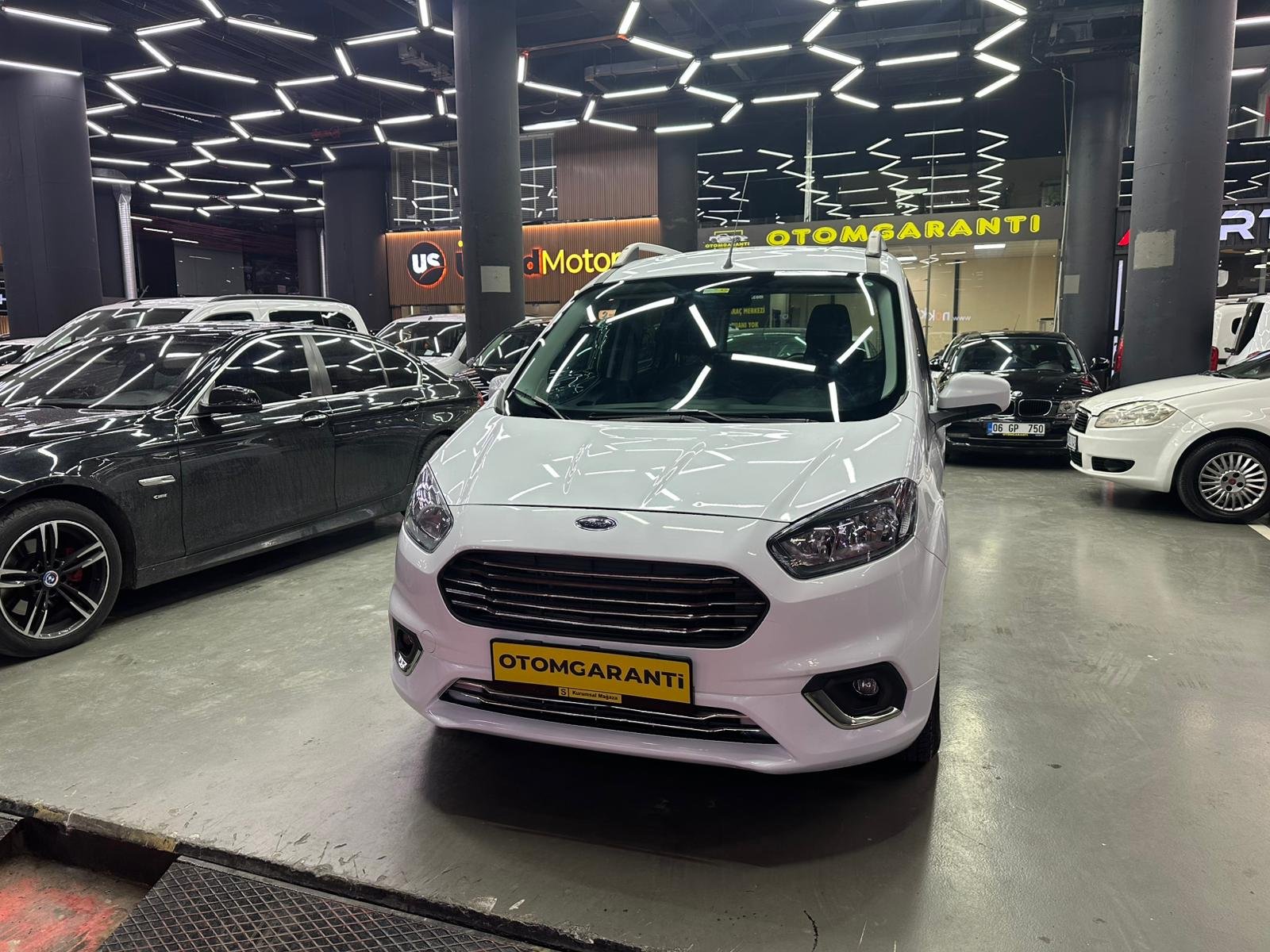 FORD TOURNEO COURİER 400 BİN TL PEŞİNAT İLE 36 AY TAKSİT İMKANI